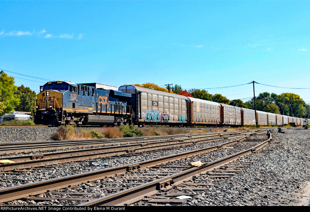 CSX 3233 on M-434